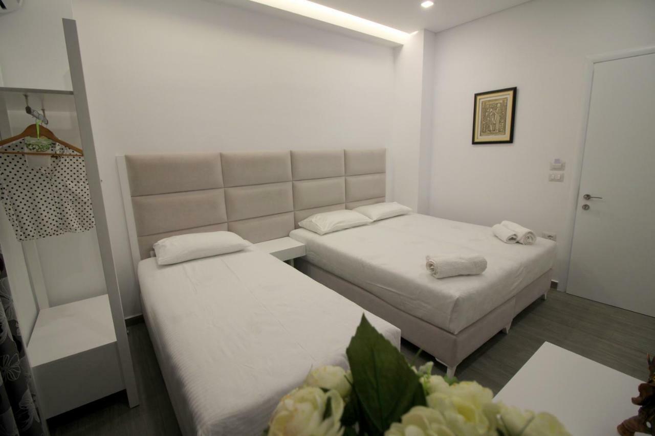 Edina By Hp Hotel Sarande Exterior photo