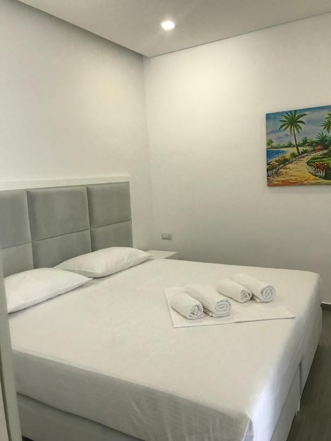 Edina By Hp Hotel Sarande Exterior photo