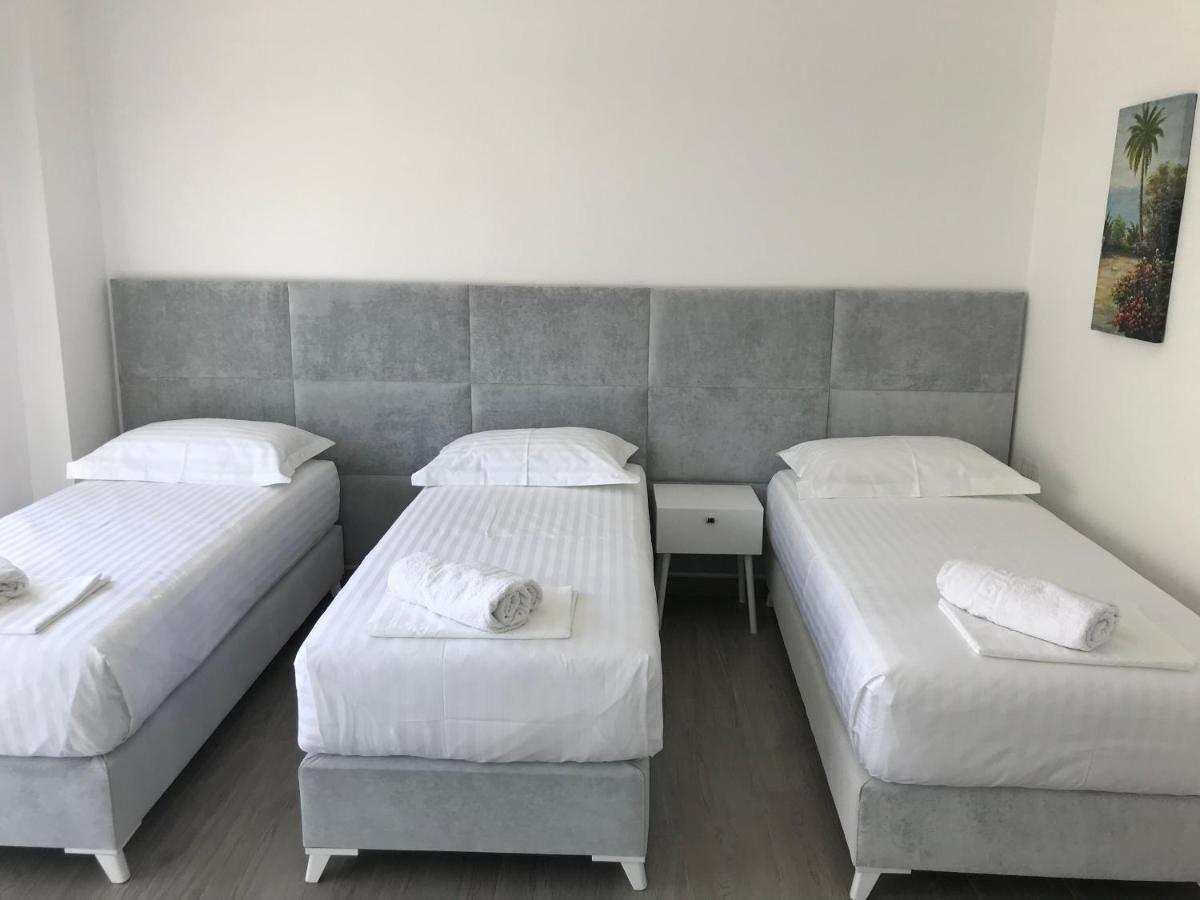 Edina By Hp Hotel Sarande Exterior photo