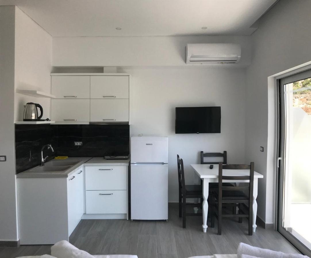 Edina By Hp Hotel Sarande Exterior photo